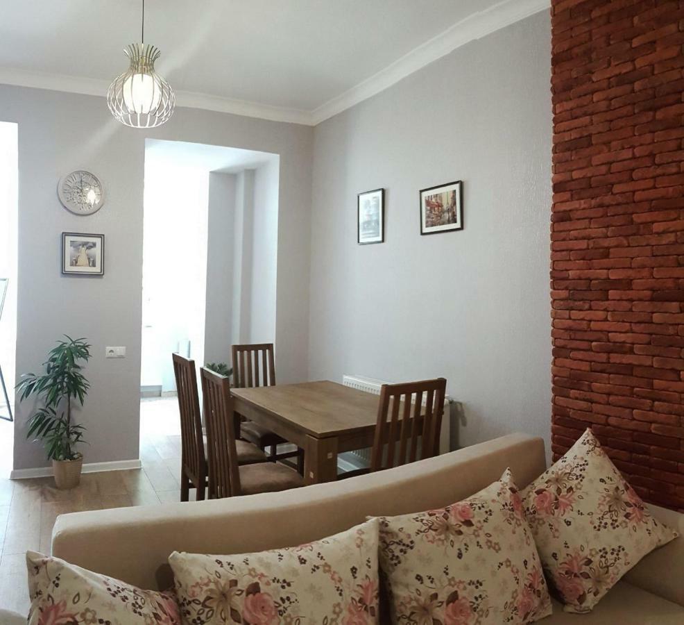 Apartamento Mtatsminda Tiflis Exterior foto
